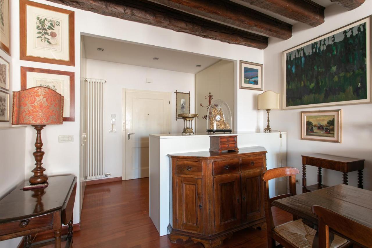 Ca' Al Giglio - Appartamento Vista Canale Venice Luaran gambar