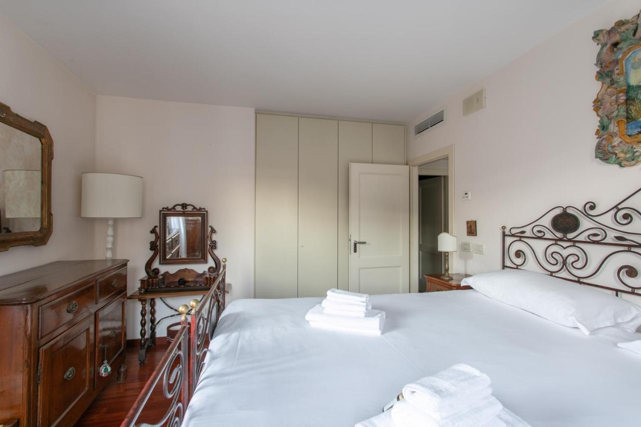 Ca' Al Giglio - Appartamento Vista Canale Venice Luaran gambar